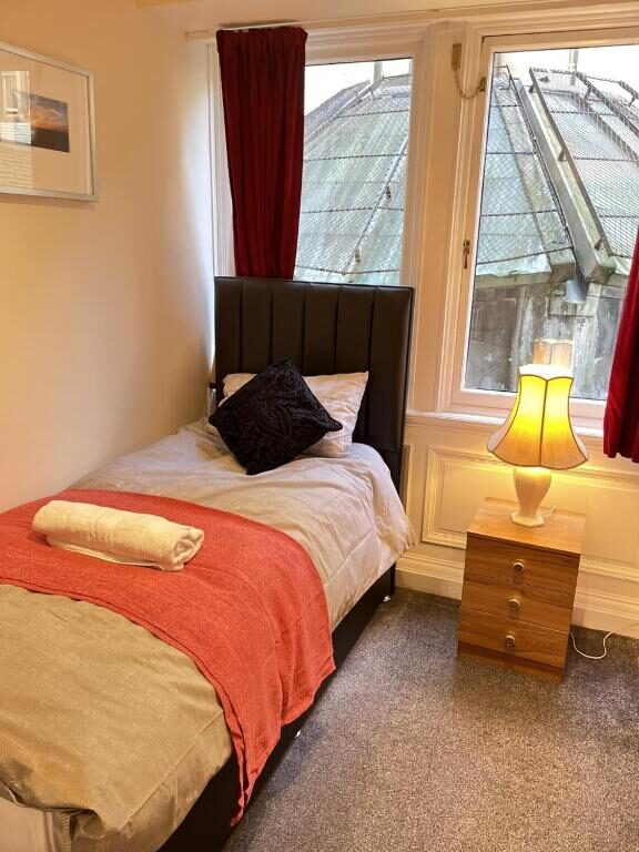 Single bedroom